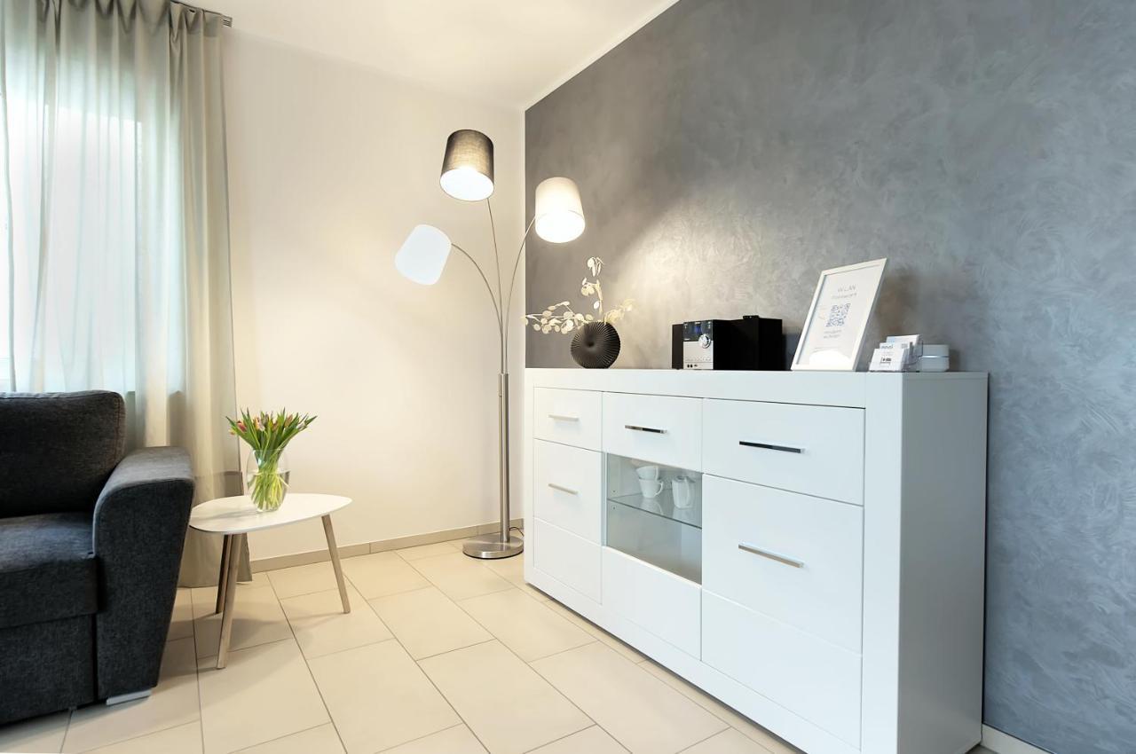 Modern Wohnen I Smart Tv I Terrasse I 2X Parkplatz I 2 Schlafzimmer I 6 Schlafplaetze Bad Oeynhausen Exterior photo